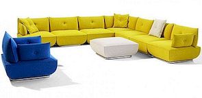 现代灵活的沙发来自Stefan Borselius