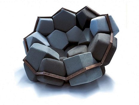Speelse pentagonen en zeshoeken: de modulaire quartz-fauteuil
