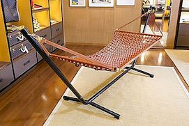 Louis Vuittonov imenik, stol i stolica