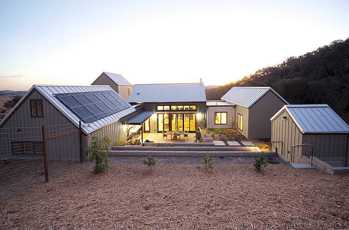 Vše, co potřebujete vědět o solárních panelech pro váš domov
