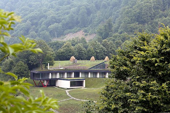 Nádherný horský hotel se stane jedním s krajinou