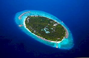 Dusit Thani Maldivi - egzotično naselje okruženo tirkiznom vodom