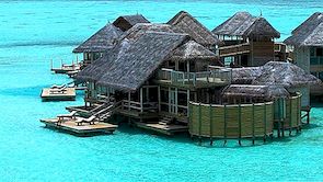 Prachtige Overwater-bungalows over de hele wereld voor een adembenemende vakantie