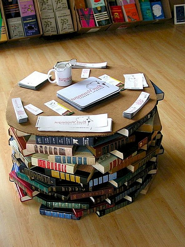 Kako odabrati namještaj koji bi izgledao strašan u vašoj početnoj knjižnici