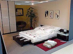 Hoe een Japanse slaapkamer te versieren