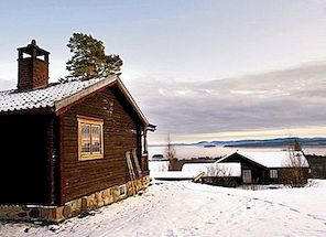 Velmi okouzlující a rustikální skandinávský domov s výhledem na jezero
