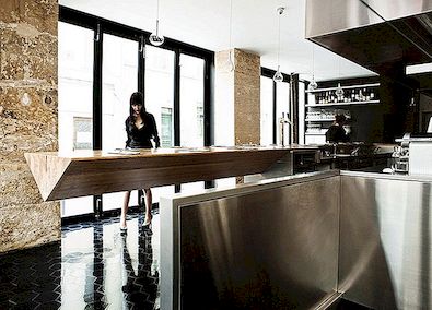 Konzolové stoly plovoucí v moderních luxusních domů