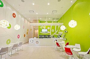 Fresh Bluberi frozen yogurt shop interior design door Emmanuelle Moureaux