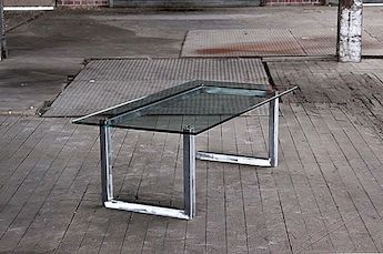 Line Coffee Glass Table van Spare Contemporary