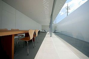 Minimalistična hiša Shinichi Ogawa & Associates