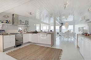 Moderna rezidenca na Fjord Vangen ponuja očarljive poglede na prodajo