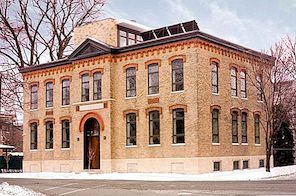 Schoolgebouw werd privéwoning in Chicago