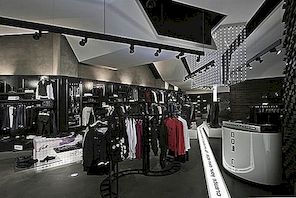 Het Clip Store-concept met een moderne en zwarte look
