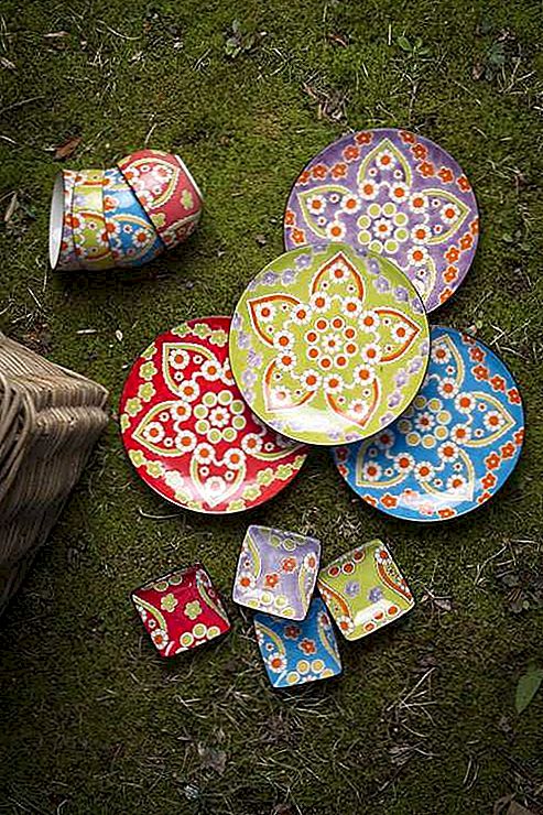 Handbeschilderde keramische platen van Mothology