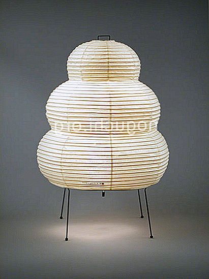 Đèn bàn Akari của Isamu Noguchi