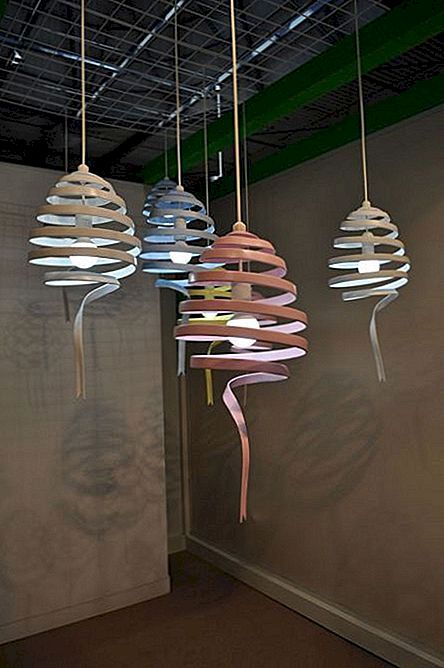Moderne swing hanglamp van Monochro Design Studio