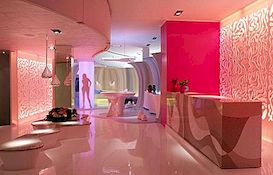 Futuristická obývací místnost Koncepce interiéru od Karim Rashid