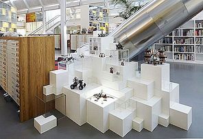 Een nieuw aantrekkelijk Lego-hoofdkantoor in Billund, Denemarken