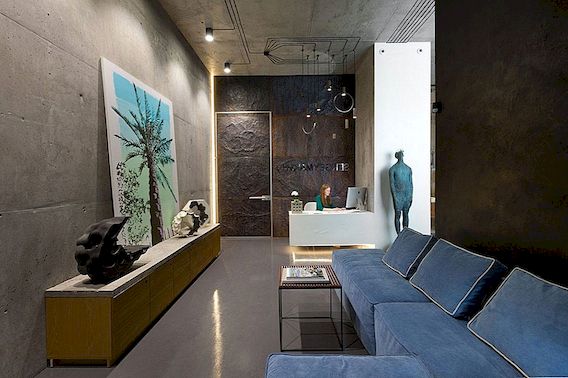Architektonický kancelář a Showroom dává umělecké spinu na eklektiku