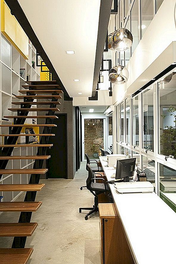 Modernus "C" formos biuro pastatas