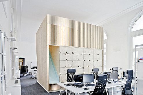 Το σύγχρονο HQ μεταμορφώνει ένα από τα κλασικά κτίρια του Παρισιού