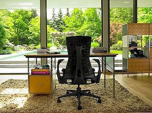 Pracovní stoly, které vám pomohou pracovat ve vaší domácí kanceláři