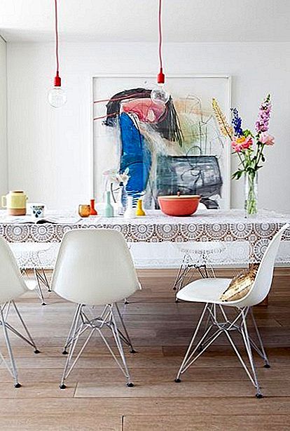 10 Beautiful Interior Designs z Eames® oblikovani plastični stoli
