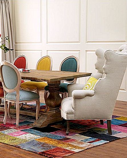 Elegantní a barevný nábytek jídelny