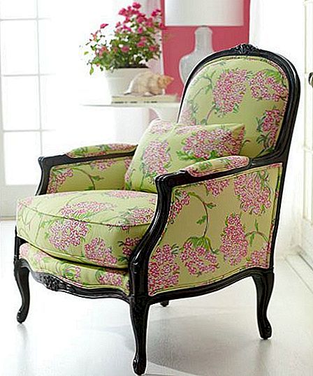 Lauren stolica s lijepim cvjetnim tiskom