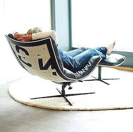 Spinnaker krēsls izgatavots no pārstrādātajām laivu burām