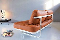The Leash Sofa van Per Weiss