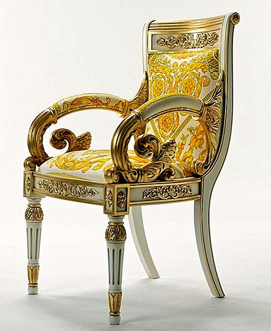 De luxe stoel van Versace Vanitas