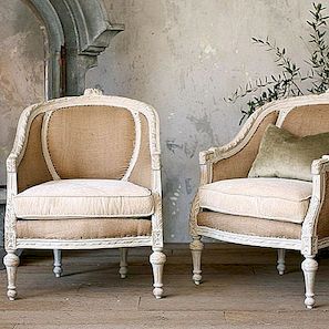 Twee zeer stijlvolle stoelen in Louis XVI-stijl